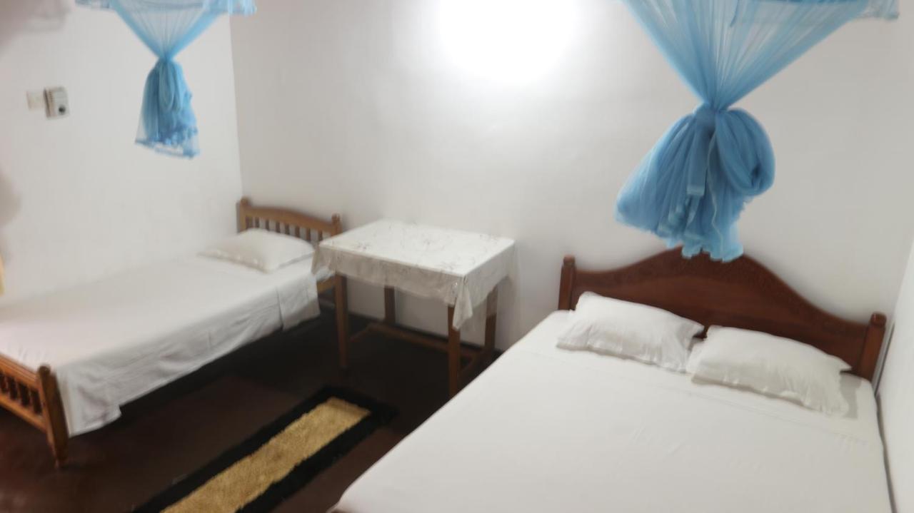 Old Dutch House Hotel Galle Bagian luar foto