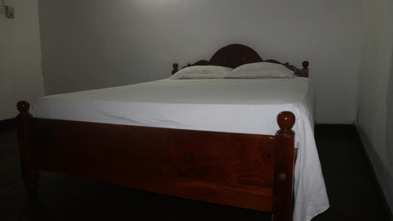 Old Dutch House Hotel Galle Bagian luar foto
